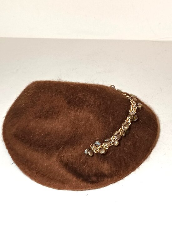 Vintage 1940s Wool Beret Merrimac Hat Corp Camel Brown Beaded Flapper Size 22.5 main image 14